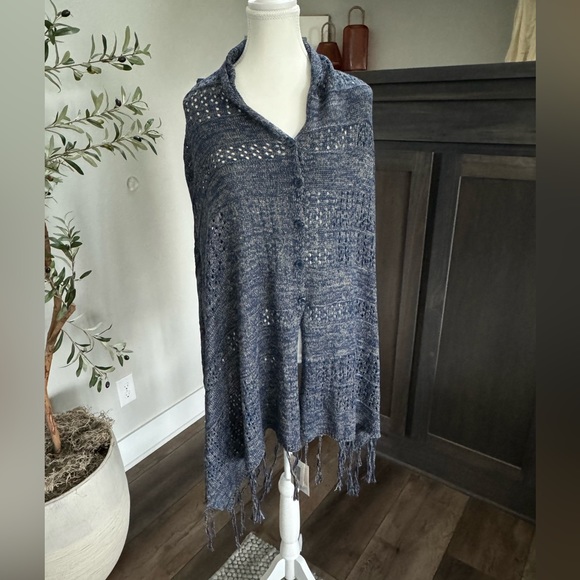 LuLaRoe Sweaters - Women’s LuLaRoe Mimi Blue Sweater , Wrap, NWT, One Size